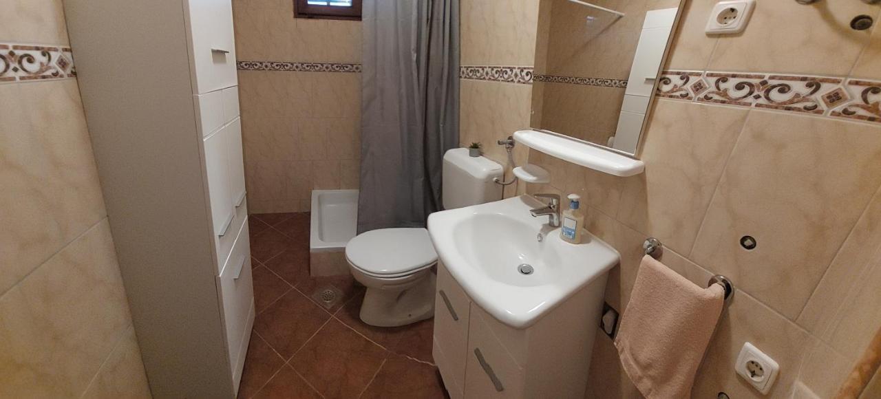 Apartman Vukoja Pakostane Lejlighed Eksteriør billede